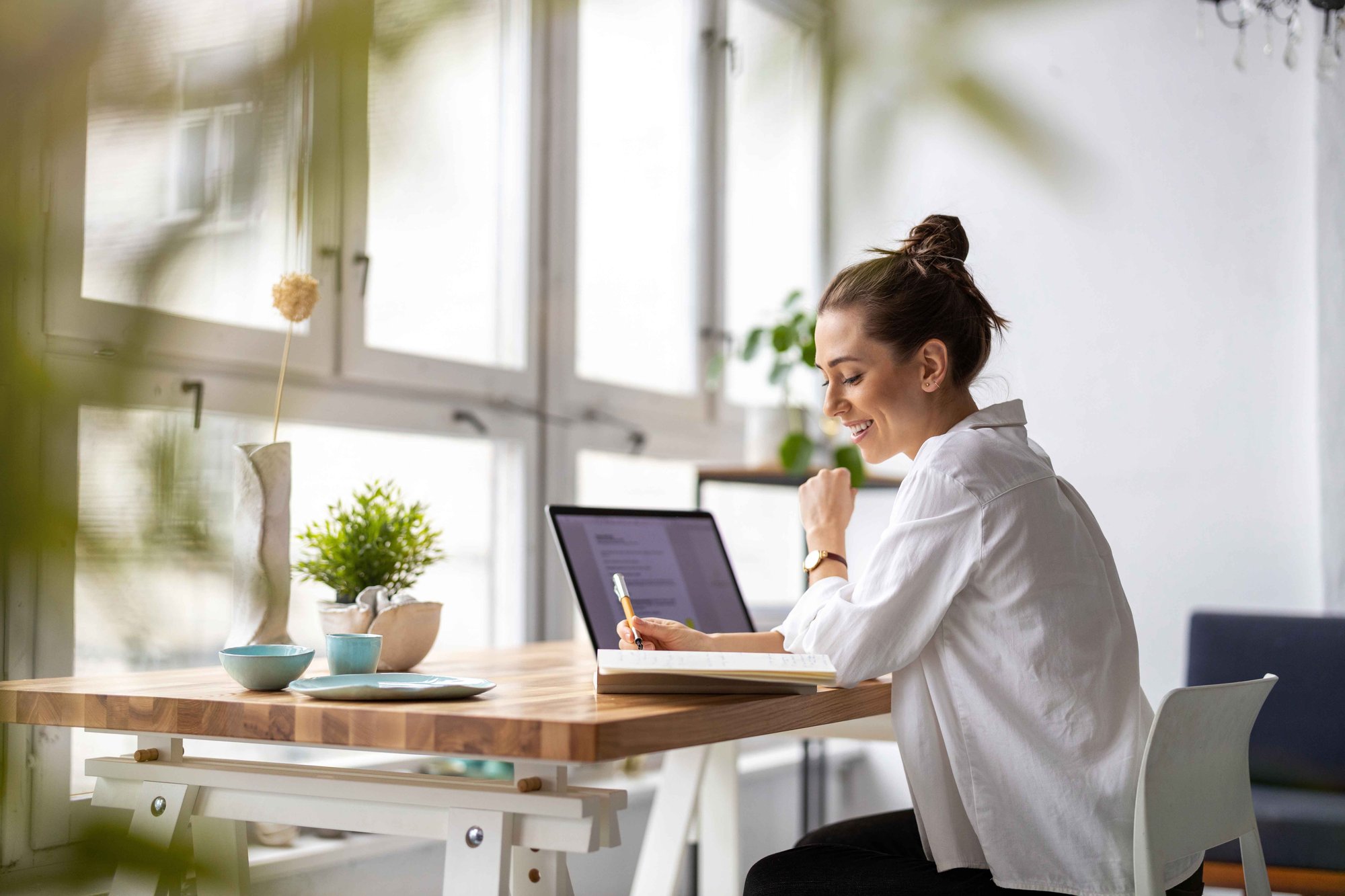 woman working on laptop